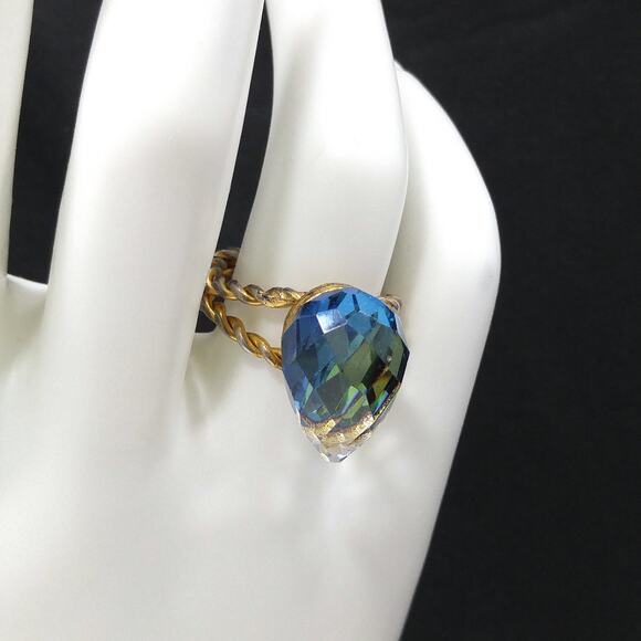 Vintage Clear Prism Ring, Twisted Band, 1960s, 10K Gold Plate, Size 7 Adjustable - Picture 2 of 10